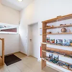 Schatz Apartment *